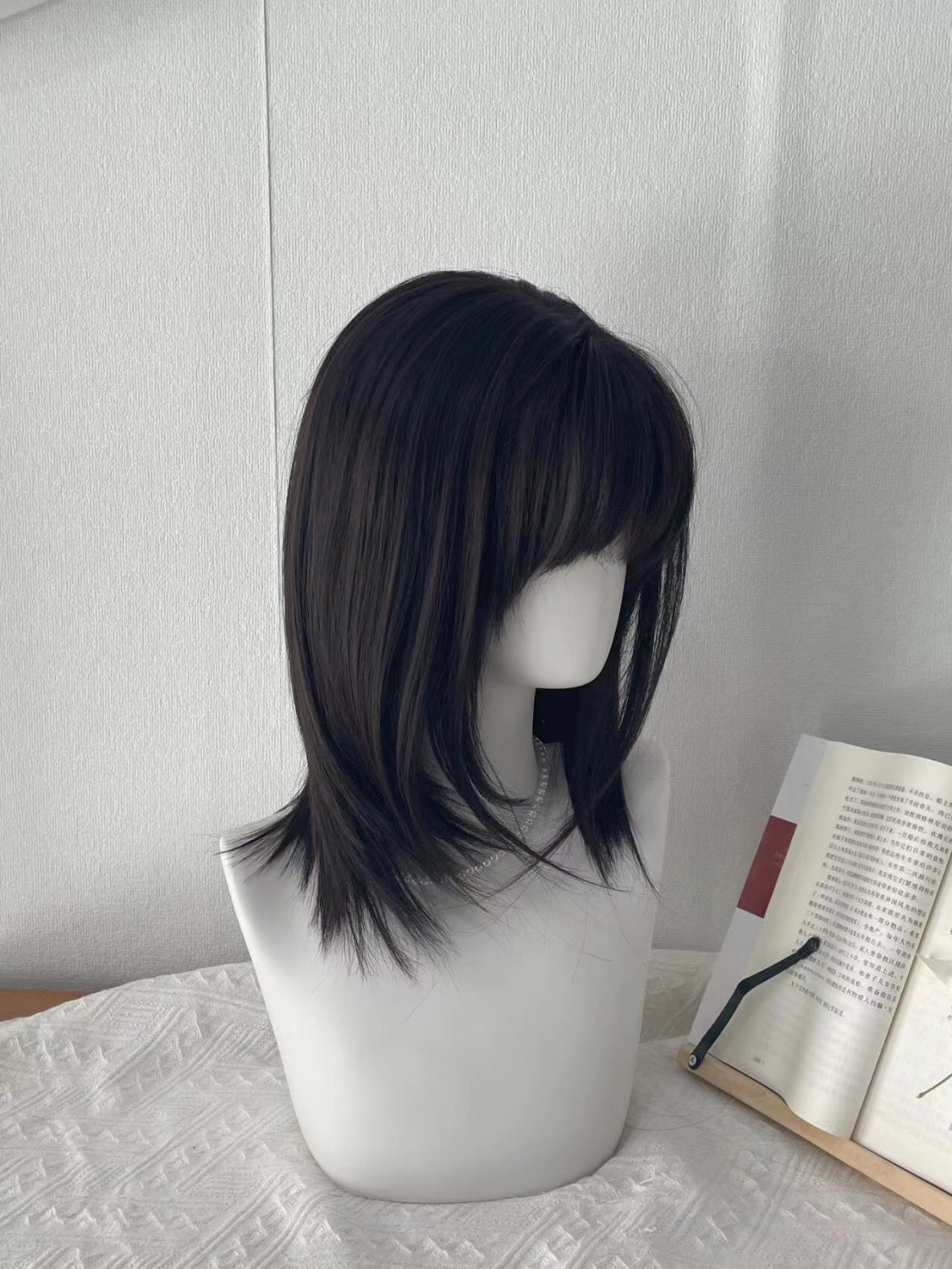 17.7 Shoulder Length Synthetic Wig with Air Bangs - WigWonders
