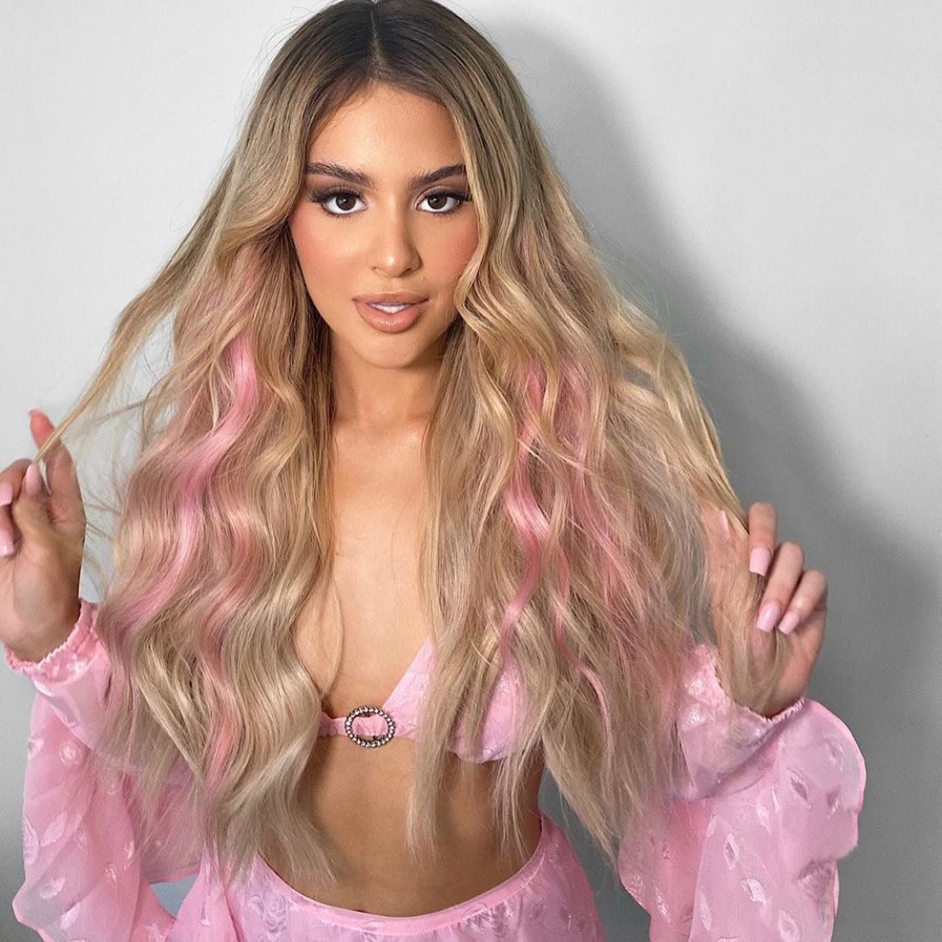 Synthetic Long Curly Lace Part Wig Highlighted Ombre - WigWonders